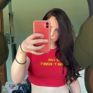 O-mighty “be cool honey bunny” tee size S